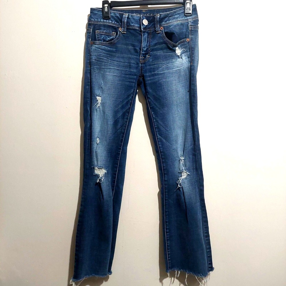 American Eagle Womens 4 Distressed Jeans Super Stretch Boot Cut Med (Small Spot)